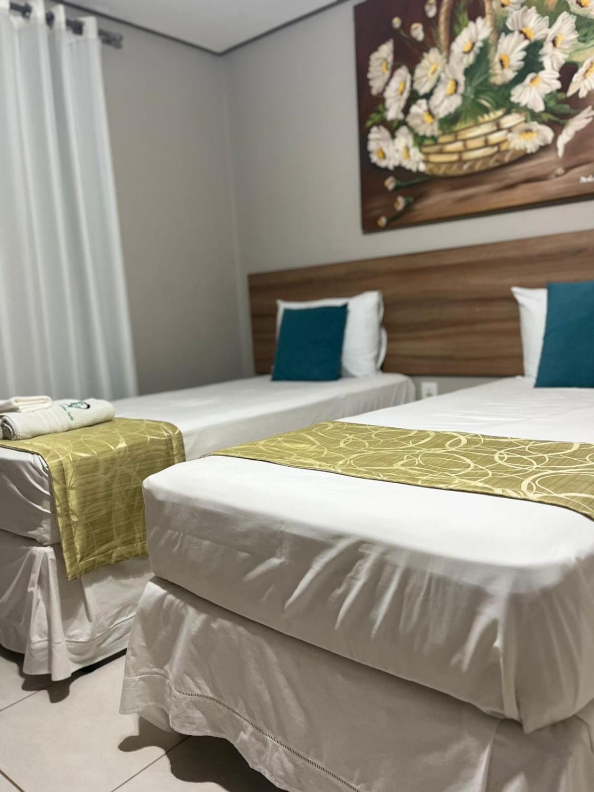 Hotel Cantinho Verde Teixeira de Freitas Ruang foto